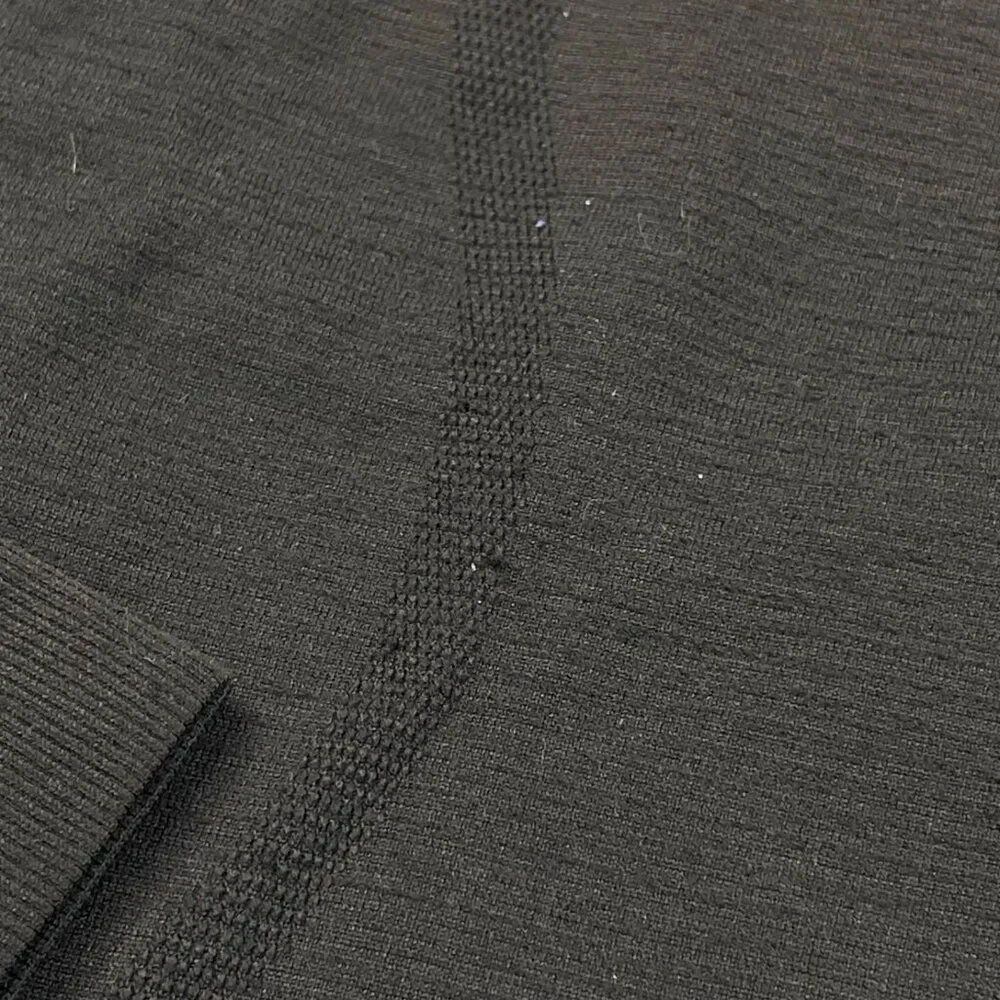 Lululemon Swiftly Tech Long Sleeve Crewneck Shirt Black Womens 10 FLAW